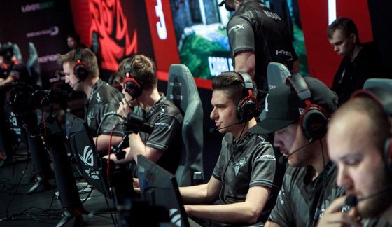 有双塔的球 有双塔的球