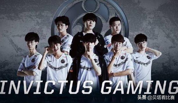 形成鲜明对 形成鲜明对