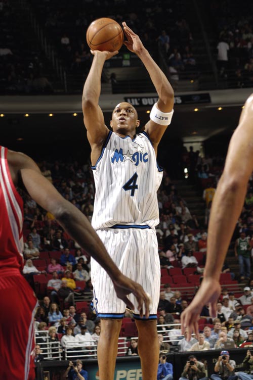 给每个角色 给每个角色